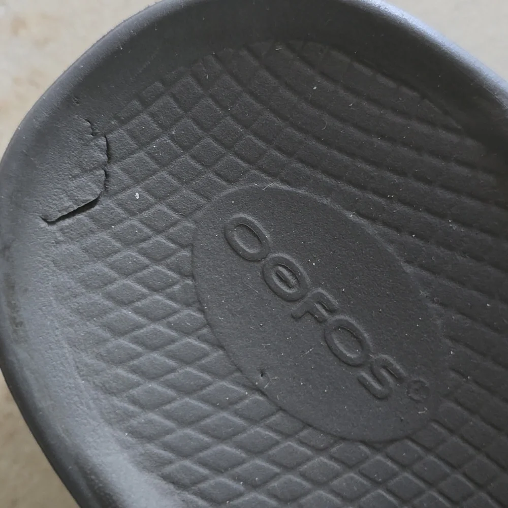 Oofos OOahh Slide Sandals Black Recovery Shoe‎ Size 9 Mens/Womens 11